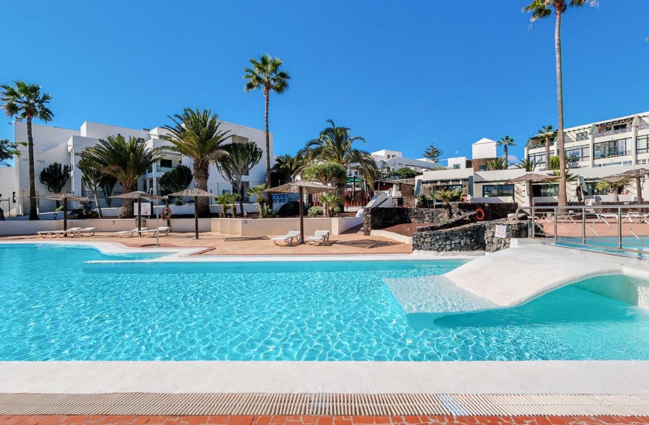 Apartamento Paternal Playa Roca. Costa Teguise Exterior foto